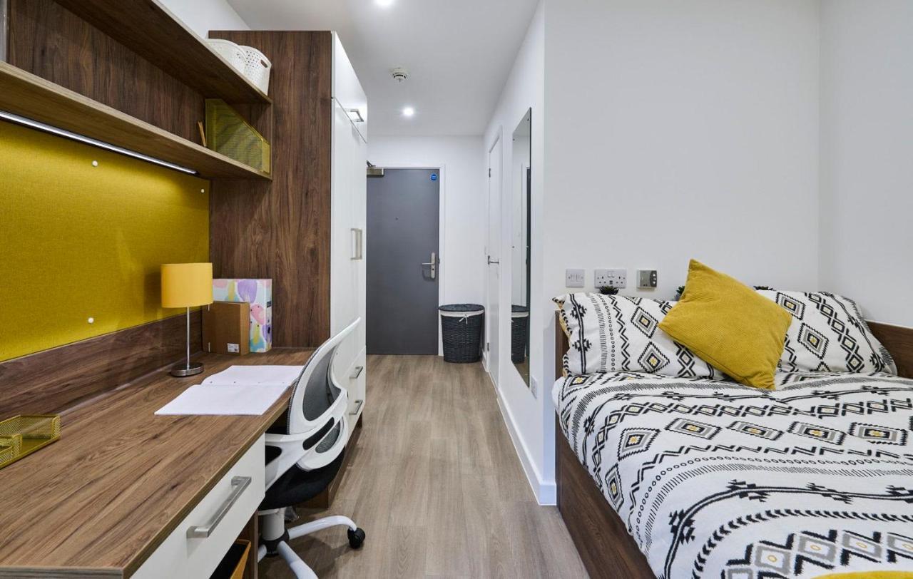 Apartmán For Students Only The Oaks In Coventry Exteriér fotografie